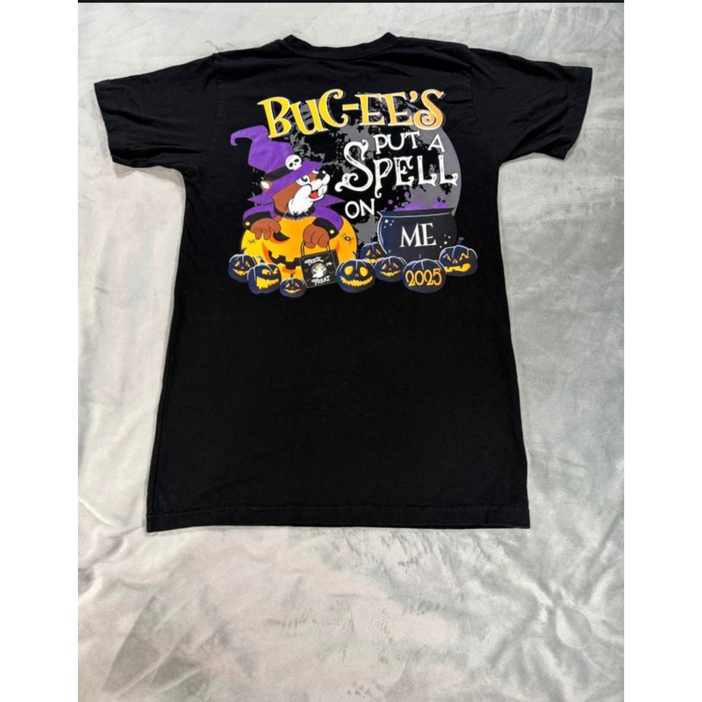 Buc-ee's Halloween 2025 Put A Spell On Me Black Graphic T-Shirt Small Cotton